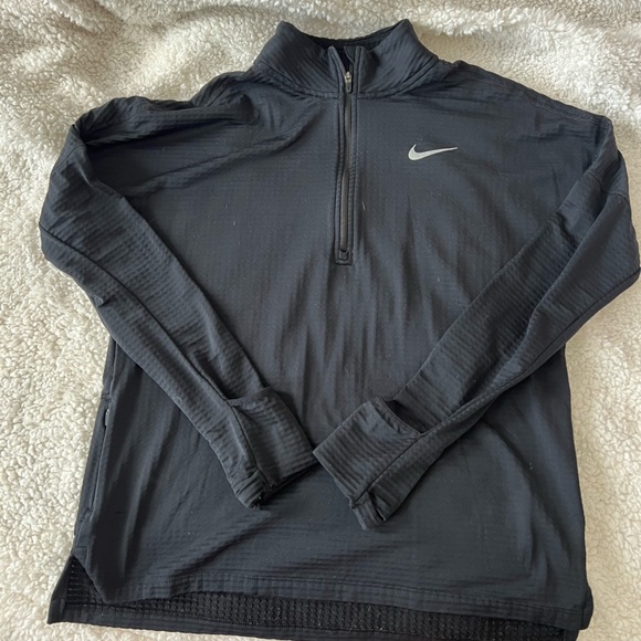 Black dri fit Nike long sleeve quarter zip - Picture 1 of 3
